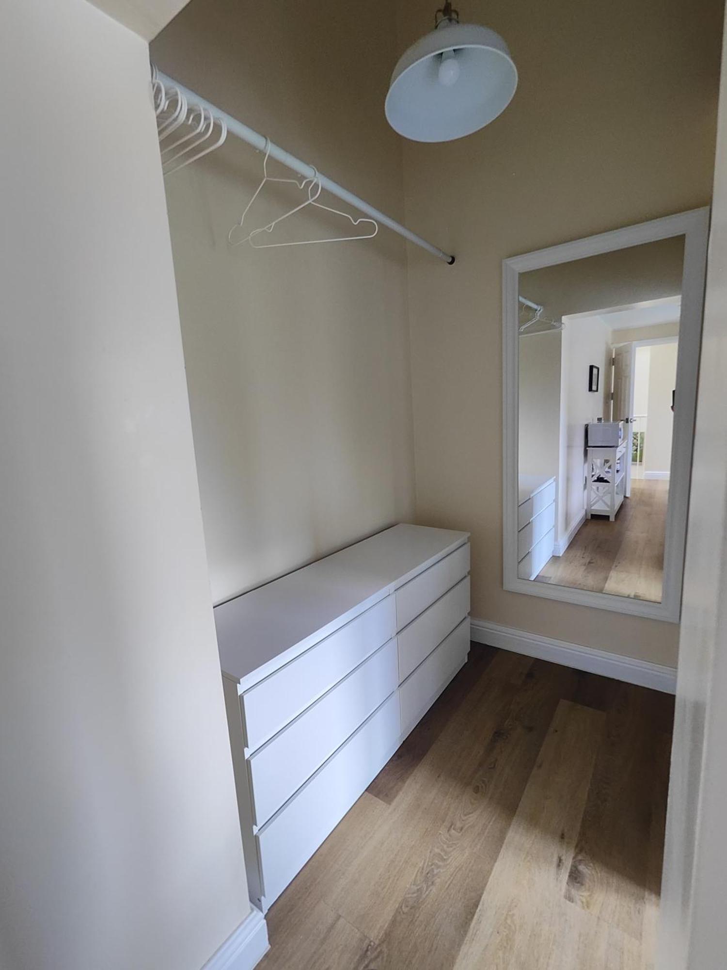 Clifton House O2 & Excel With Private Bathroom And Breakfast Option Frühstückspension *