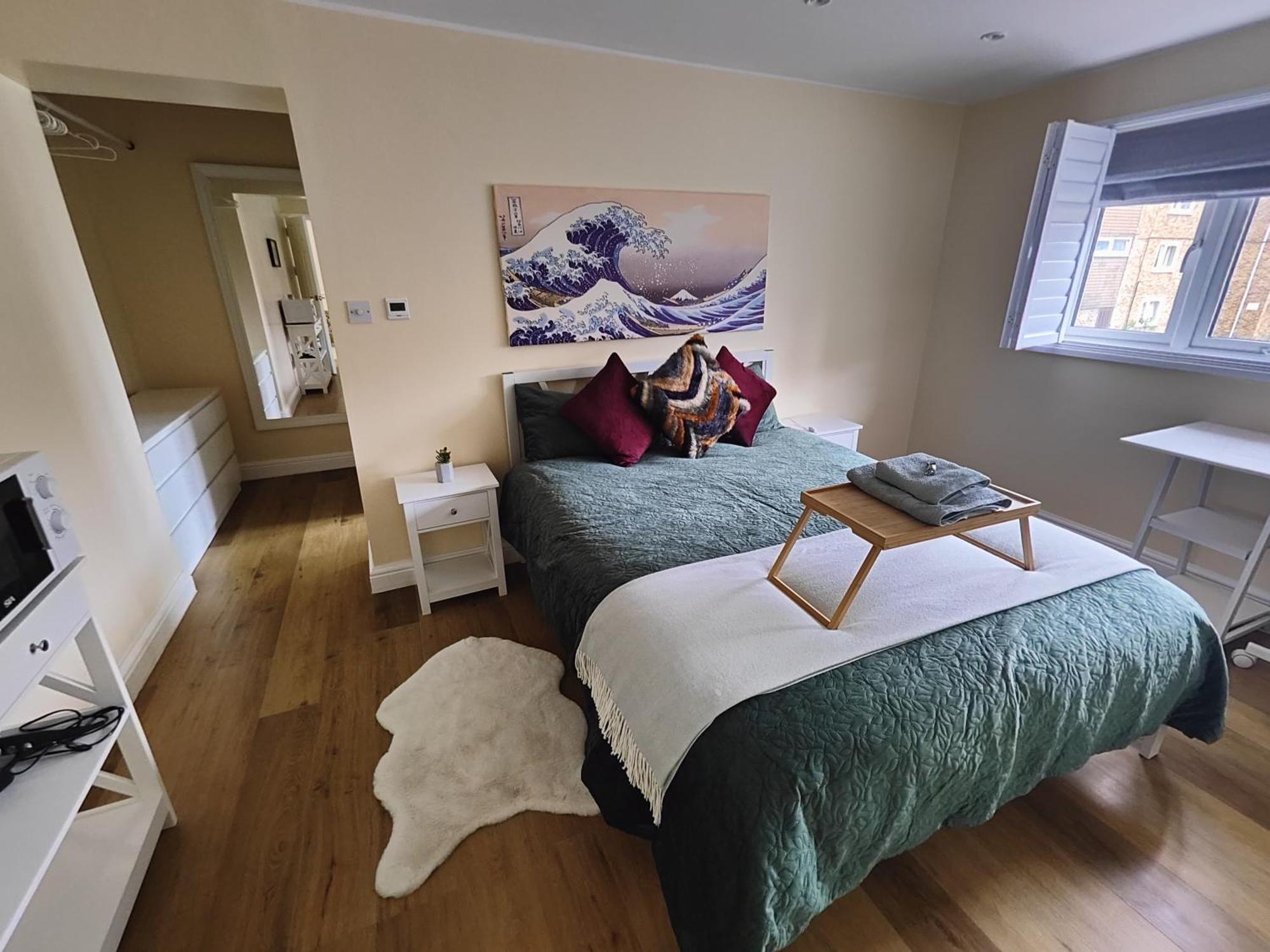 Clifton House O2 & Excel With Private Bathroom And Breakfast Option Frühstückspension
